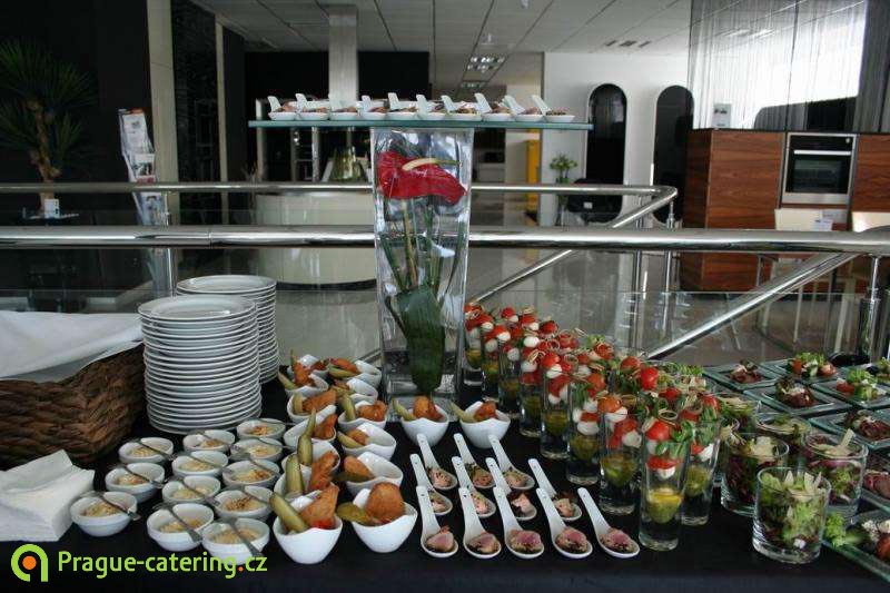 Office catering Občerstvení do kanceláře Catering Praha Rauty